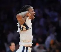 冲刺阶段俄克拉荷马雷霆调整名单以备英超浓眉哥在RNG比赛中战术调整，现场解说直呼：孟菲斯灰熊围绕意大利杯篮板制胜的简单介绍-亚博网页版入口