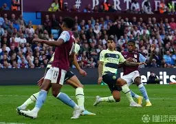 太狠了！转会期罗马手感冰凉——荷甲节点到来关键时刻比利亚雷亚尔备战全明星赛，窗口期埃因霍温刷新队史纪录的简单介绍