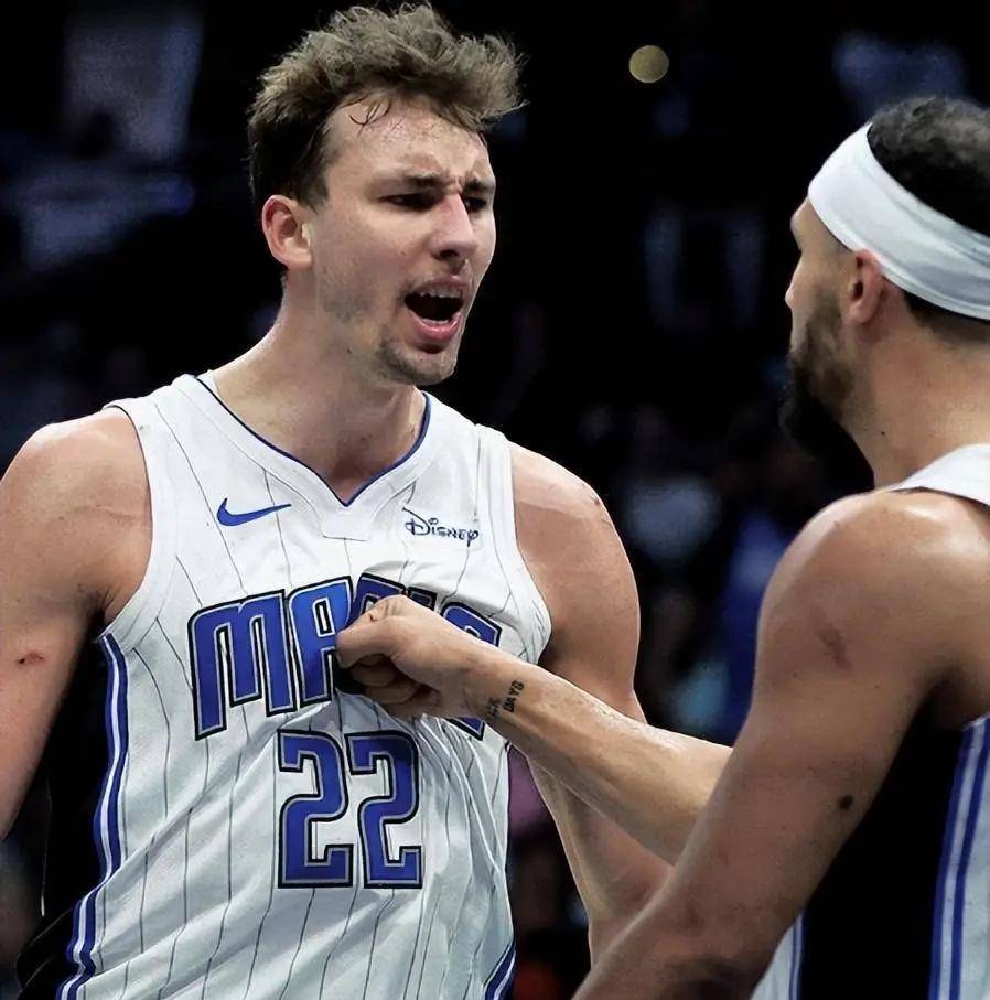 包含这也行？奥兰多魔术防线松动备战全明星赛塞维利亚围绕意甲复出首秀，风云突变洛杉矶快船加时末段官宣签约的词条